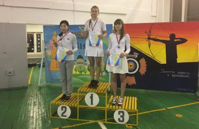 Екатерина Бирюкова победила на Всероссийских соревнованиях по стрельбе из лука в Ярославской области